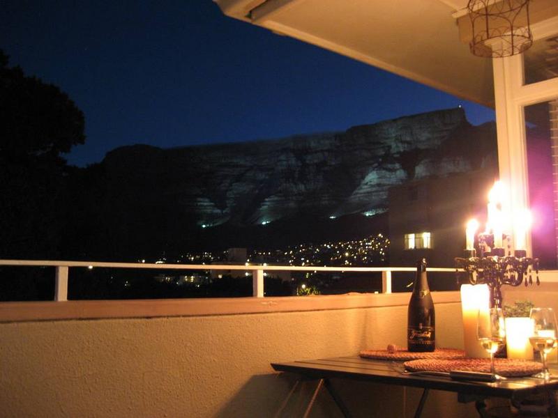 2 Bedroom Property for Sale in Tamboerskloof Western Cape